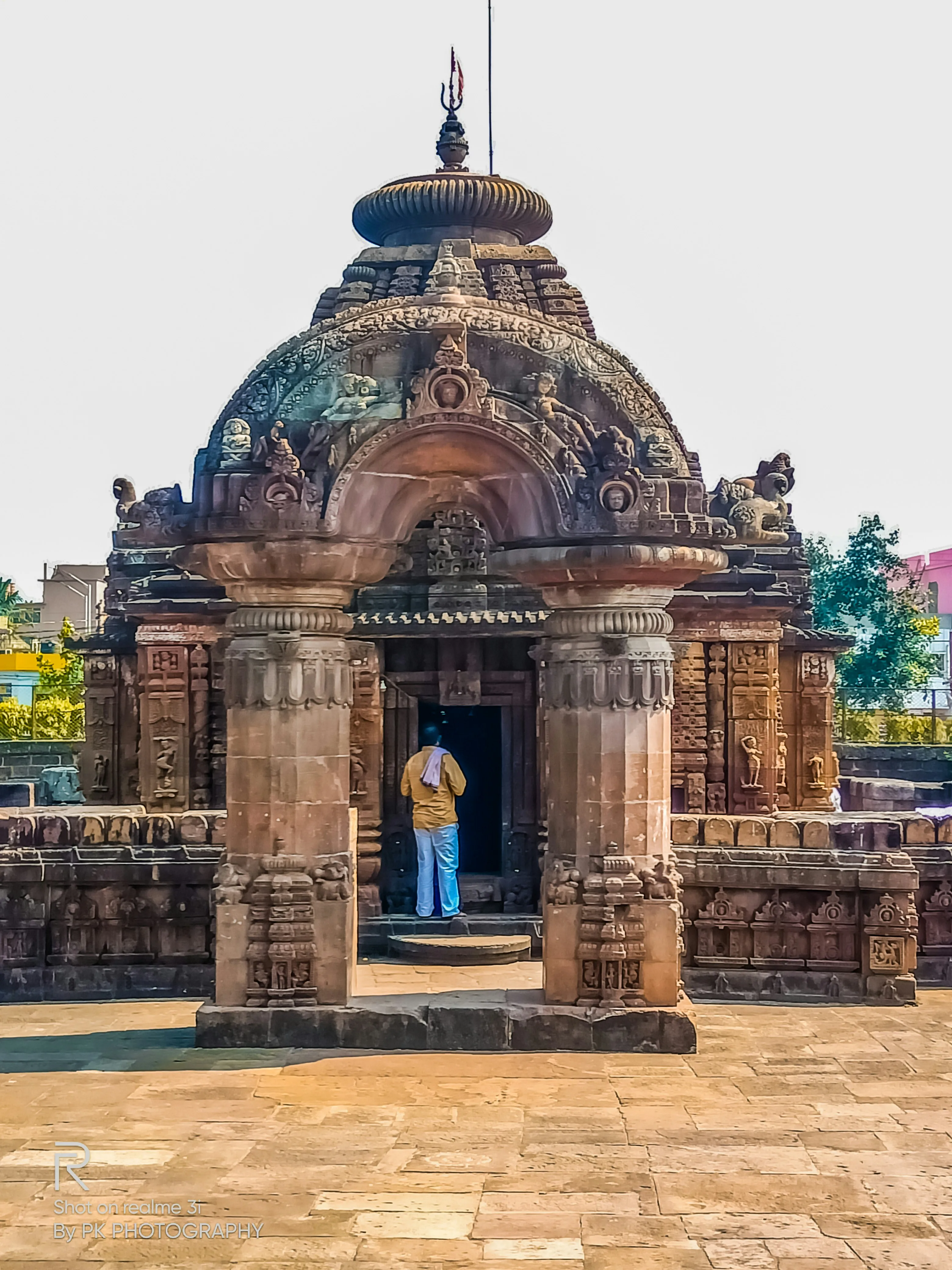 Neoliv Faridabad Temple and Green Landscape
